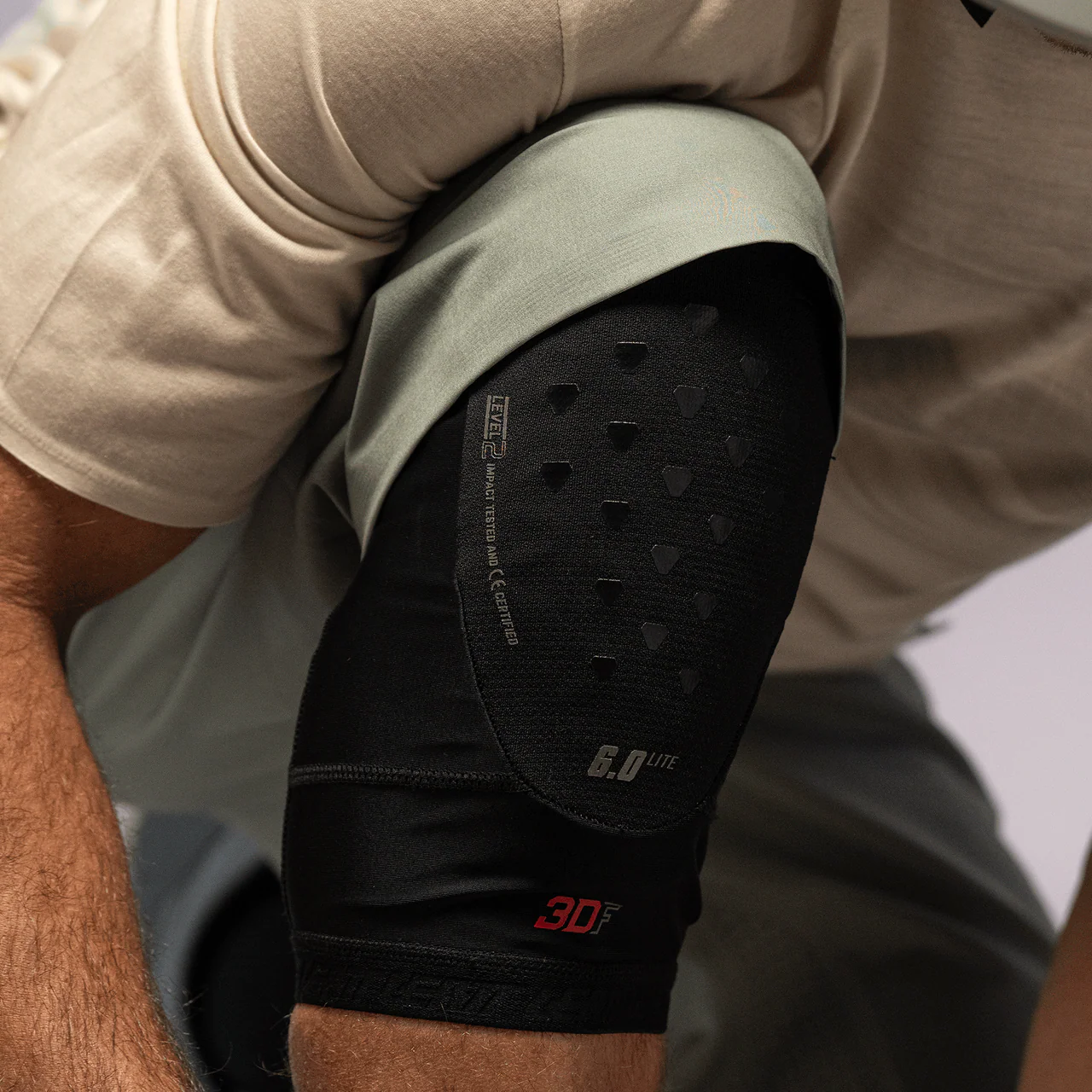 Knee Guard 6.0 Evo Lite - Black - Image 3