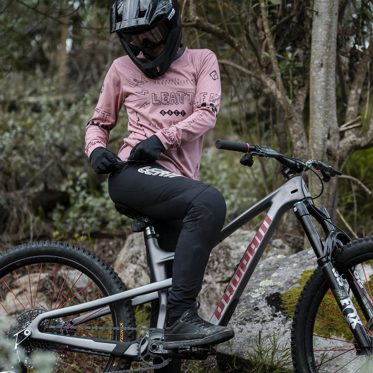 Pant MTB Gravity 3.0 Women - Race Black - Image 4