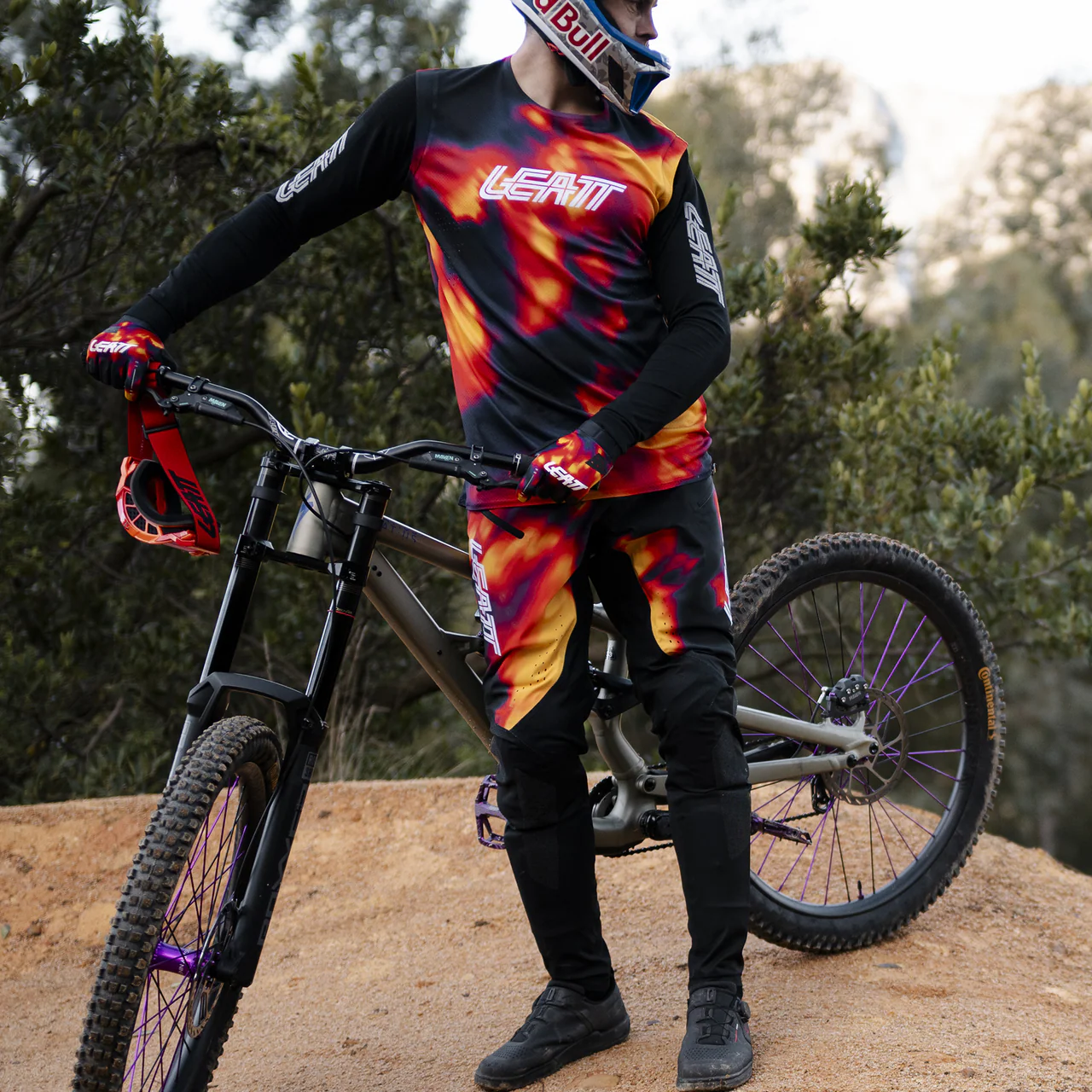 Pant MTB Gravity 8.0 - Heatmap Red - Image 4
