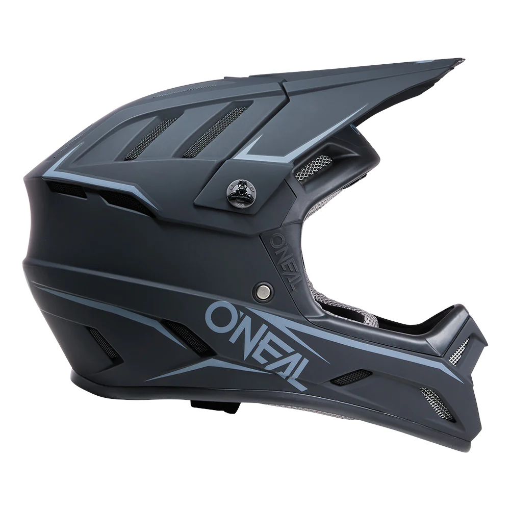 BACKFLIP Helm SOLID black - Image 4