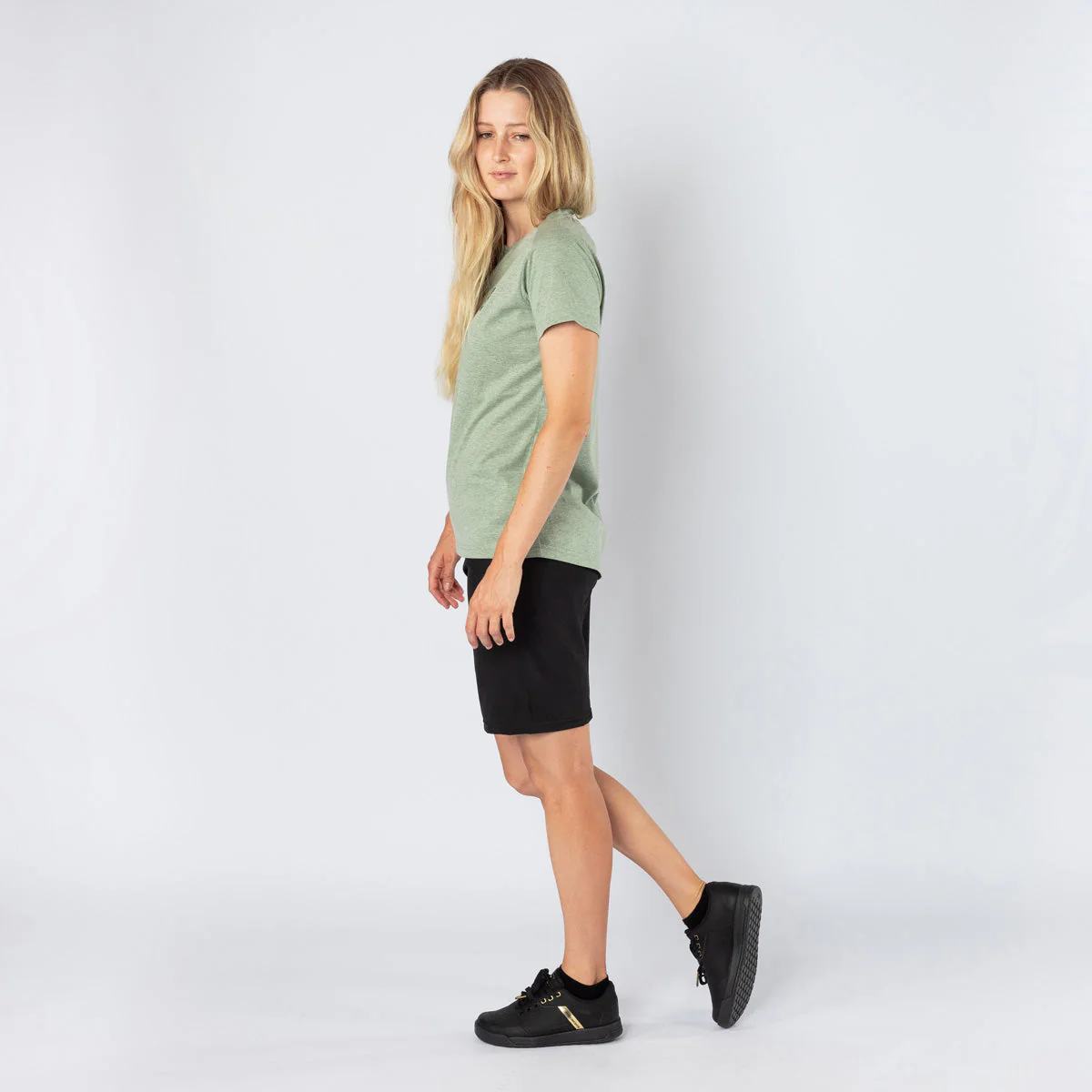 Damen Flow 1.2 Tech Tee - sage - Image 6