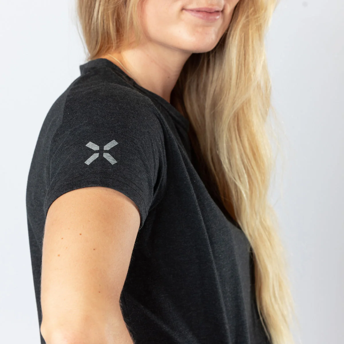 Damen Flow 1.2 Tech Tee schwarz - Image 8