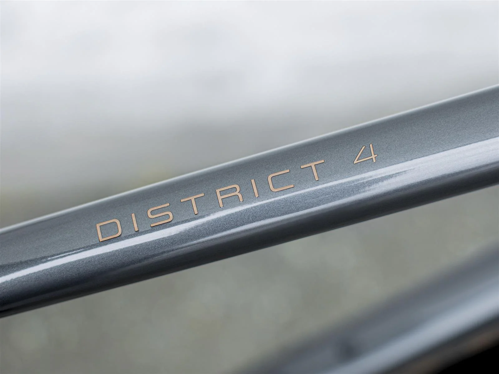 District 4 EQ Lithium Grey - Image 2