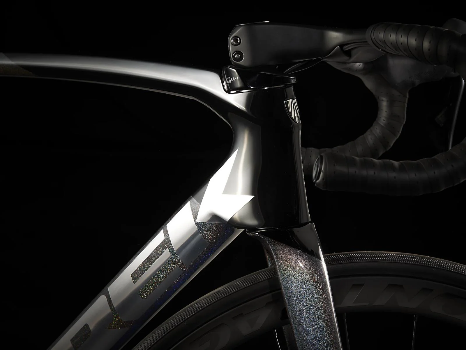 Emonda SLR 6 Di2 Dark Prismatic/Trek Black - Image 5