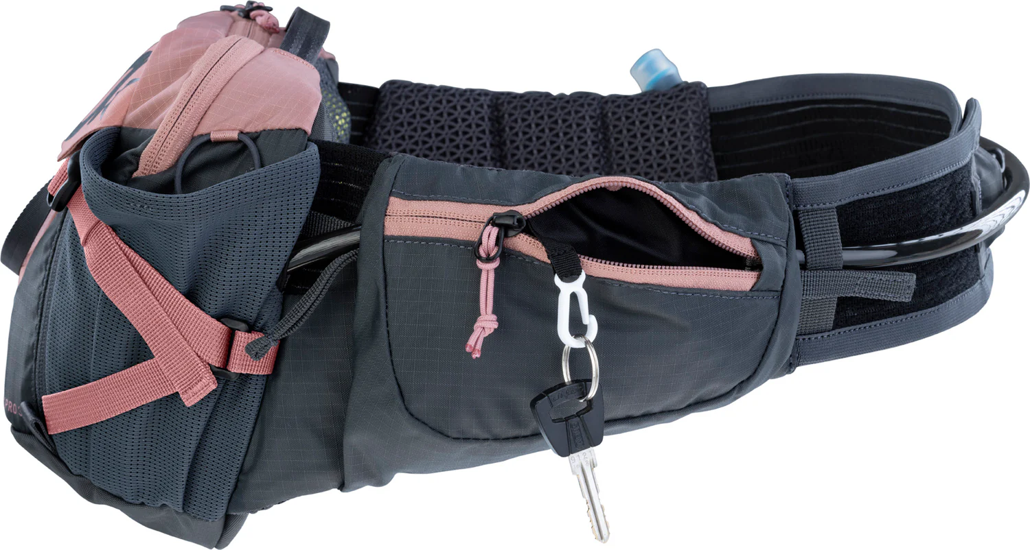 Hip Pack Pro 3 + Hydration Bladder 1,5 - dusty pink - Image 8