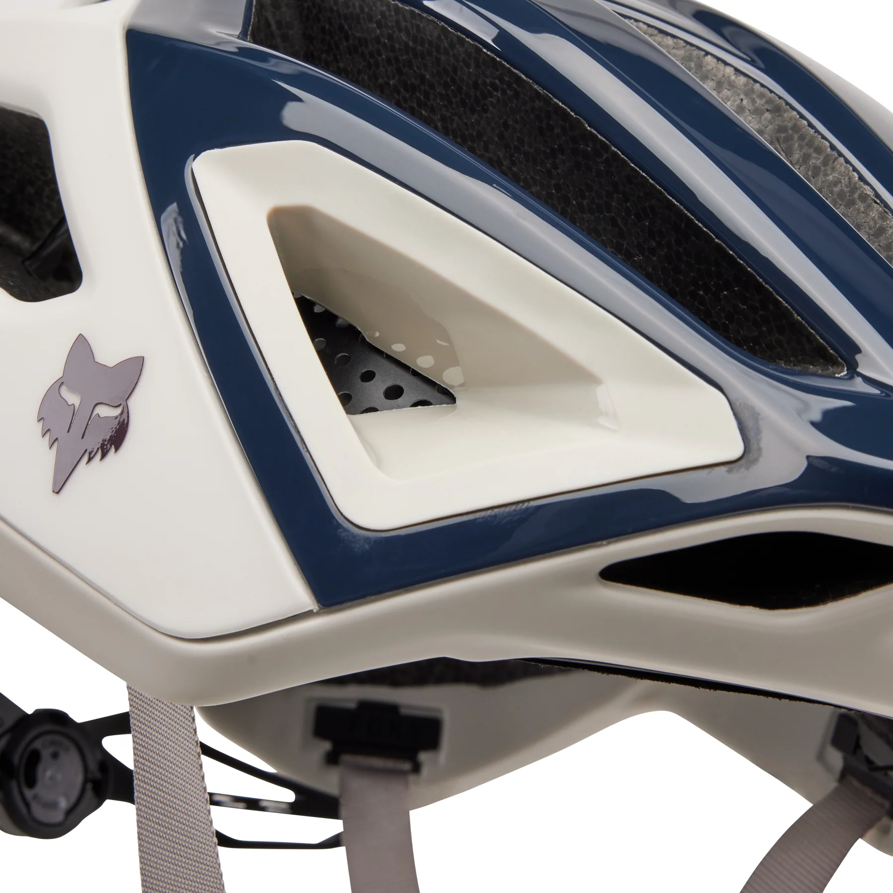 Crossframe Pro Helm - Vintage White - Image 9