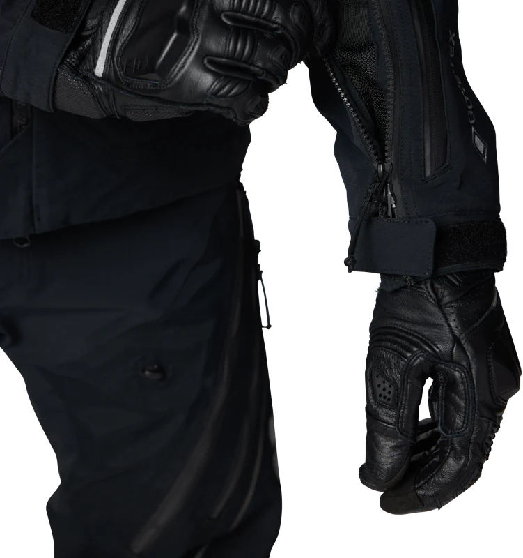 Defend Gore-Tex Adv Jacket - Black - Image 6