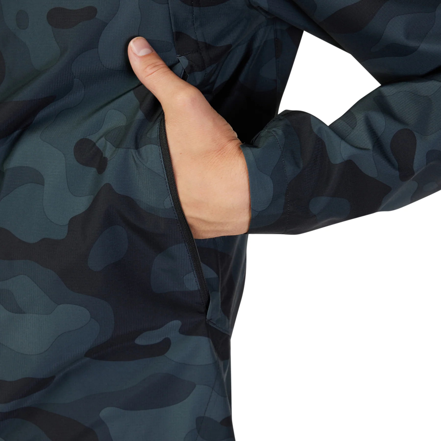 Ranger 2.5L Water Jacke - Black Camo - Image 6