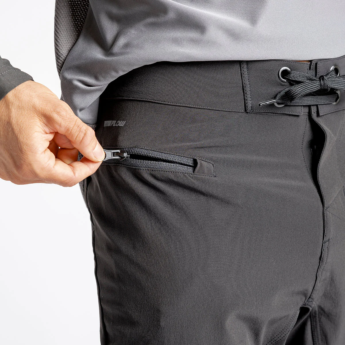 Flow XTG Pants schwarz - Image 6