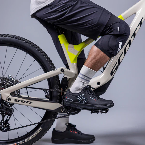 Knee Protector LS Flex Lite - black - Image 3