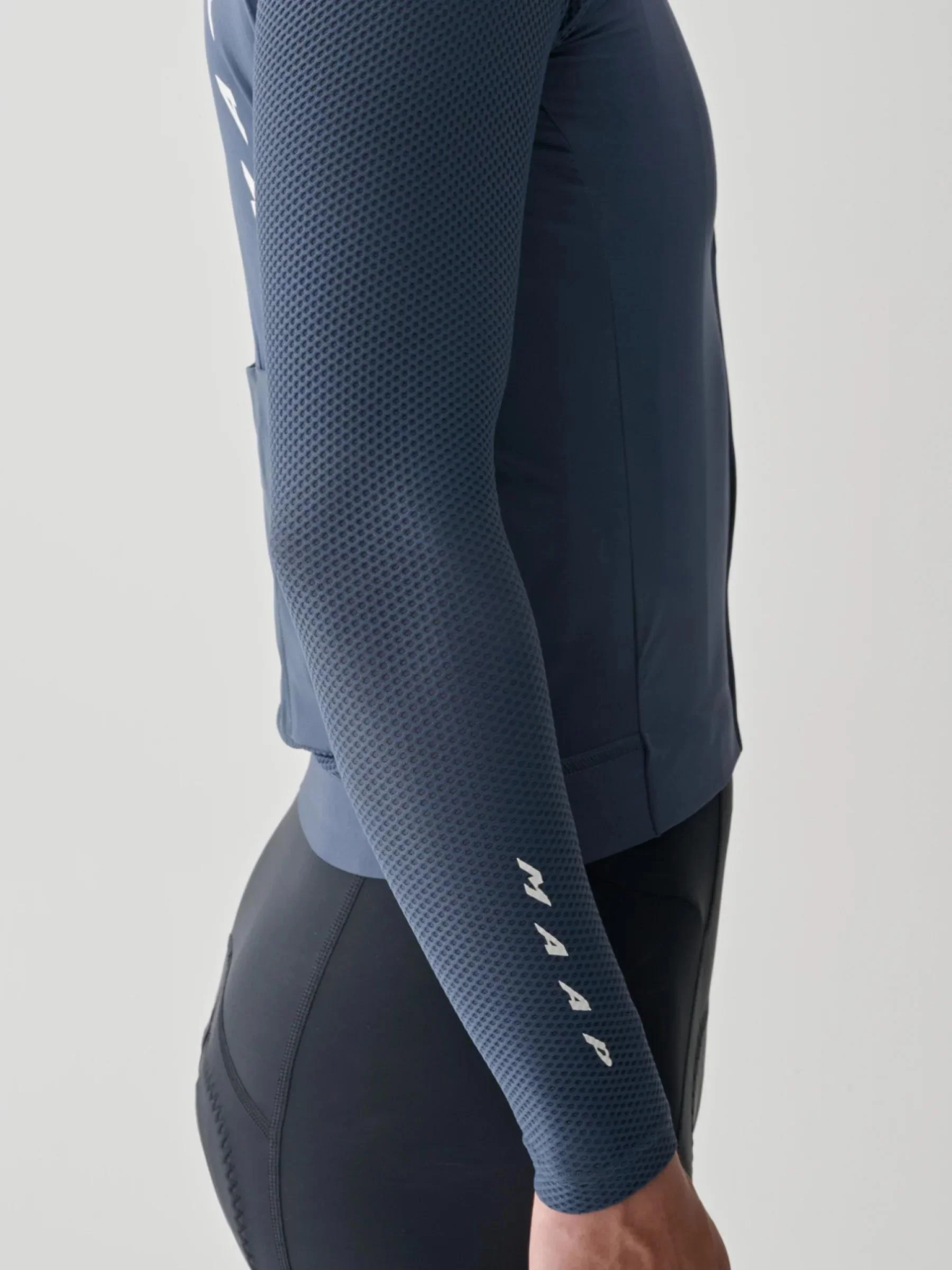 Evade Pro Base LS Jersey 2.0 - Midnight - Image 3