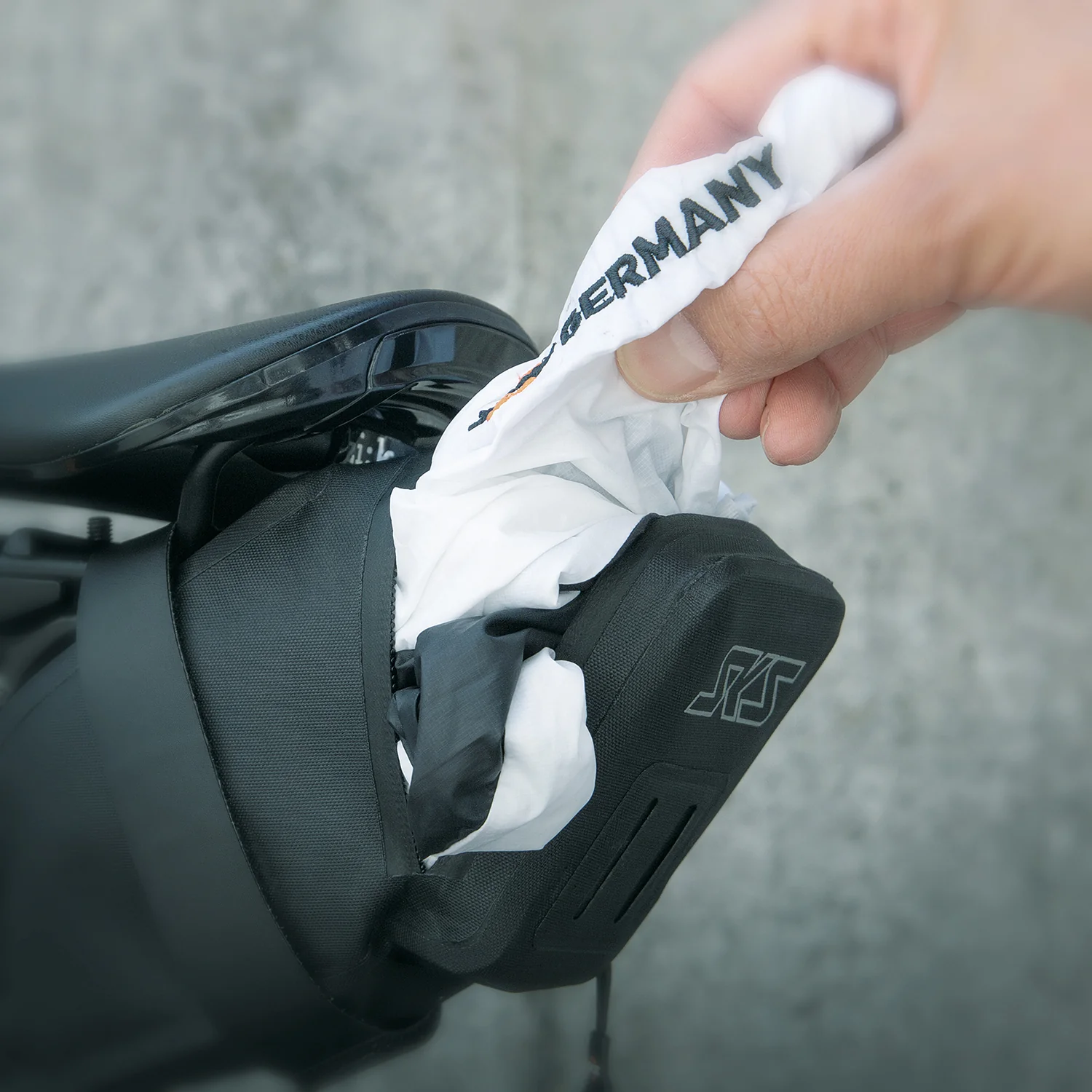 Race Saddle Bag 400 - Satteltasche - Image 8