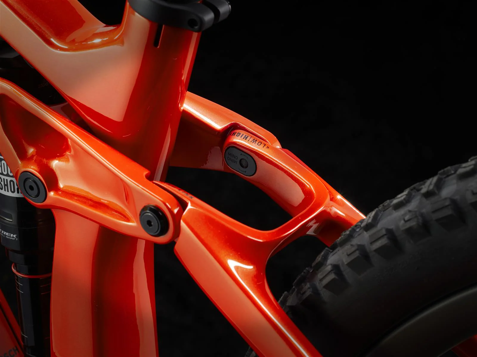 Rail 9.9 XO AXS Lava 750Wh - Image 8