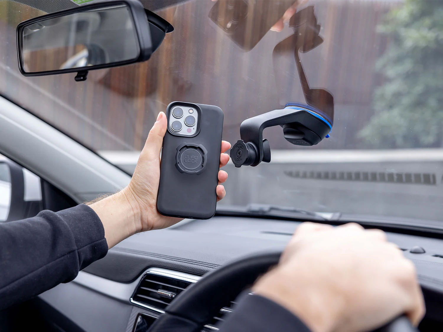 Windscreen / Dash Car Mount - Image 2